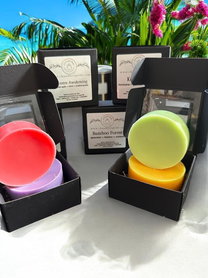 A variety of Mega Melts on display, with several varieties open